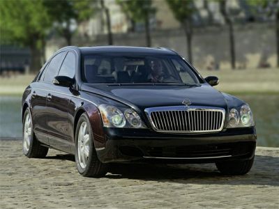 Luxury sedan front grille and headlights in black finish