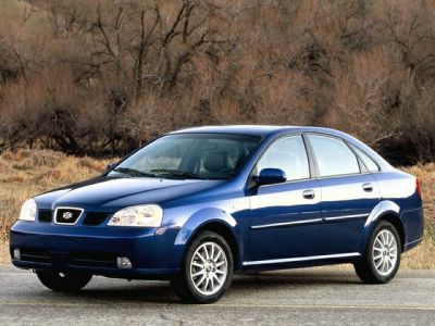 2004 Suzuki Forenza 3/4 front-left view