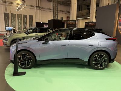 2025 Lynk & Co 02 II side view left
