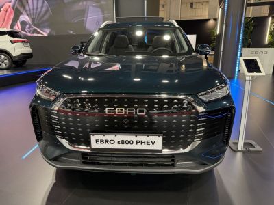 Front view with unique grille and LED headlights