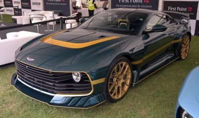 2025 Aston Martin Valiant 3/4 front-left view