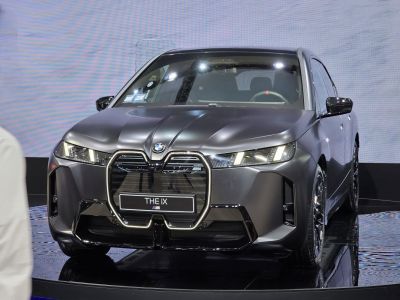 Illuminated double kidney grille with sleek modern LED headlights.