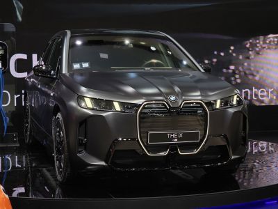 Front view with LED headlights and large kidney grille