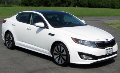 Front side profile with alloy wheels