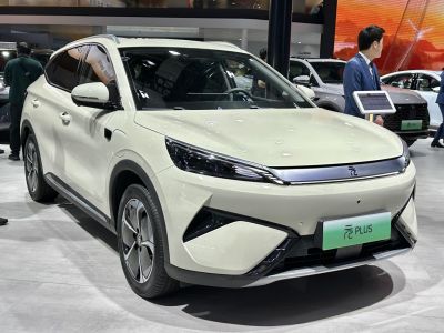 2025 BYD Yuan Plus (facelift 2025) 3/4 front-left view