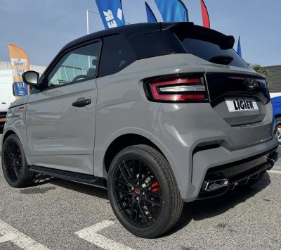 Rear design with modern taillights and black alloy wheels