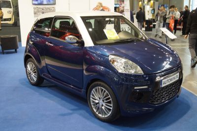 Compact hatchback with two-tone roof and alloy wheels