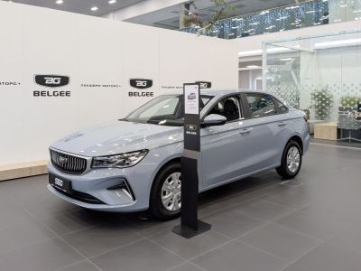 2024 BelGee S50 3/4 front-left view