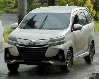 2020 Daihatsu Xenia II (F650, facelift 2019) 3/4 front-left view