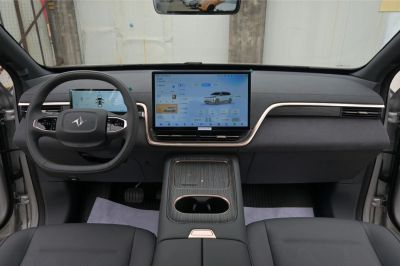 Digital dashboard and large central infotainment screen