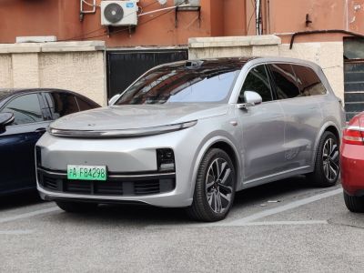 Sleek front end and aerodynamic side profile of an electric SUV