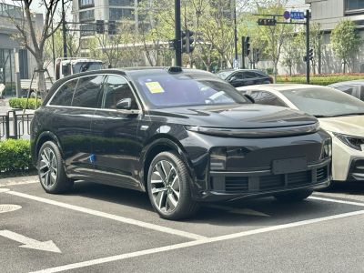 Modern SUV front LED headlights and aerodynamic body design