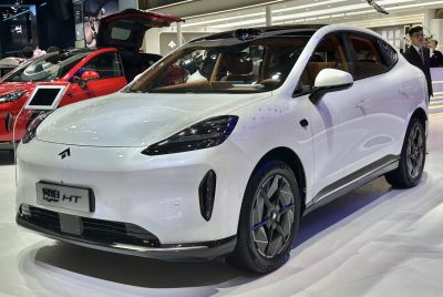 2023 Hyper HT 3/4 front-left view