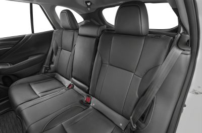 Black leather rear seats with headrests and seat belts