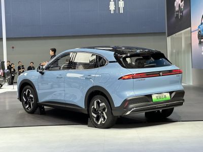 Rear and side view of an SUV with LED light bar and two-tone paint