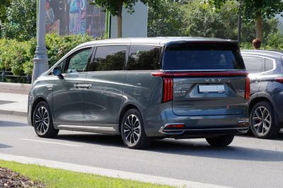 2024 WEY 80 3/4 rear-left view