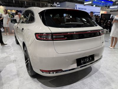 Rear design with sleek taillights and rear window wiper