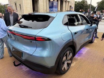 Rear light design and alloy wheels of a modern vehicle