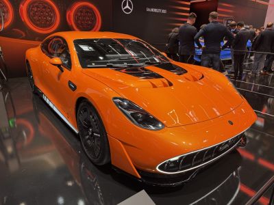 Orange concept sports coupe with aggressive front air vents