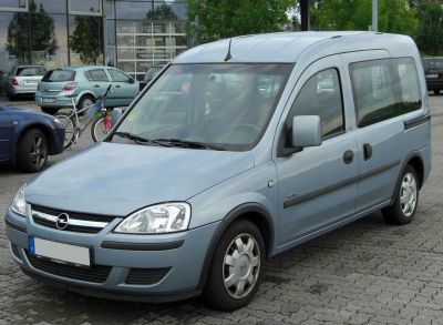 2003 Opel Combo Tour C (facelift 2003) 3/4 front-left view