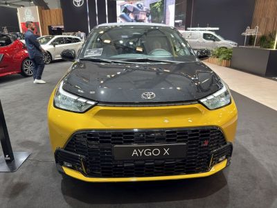 Front view with black hood and GR badge