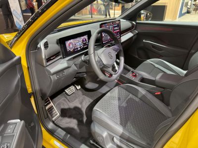 Dual digital displays and modern cockpit interior design