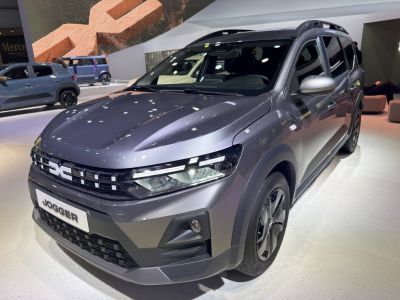 Front view of SUV with LED headlights and alloy wheels