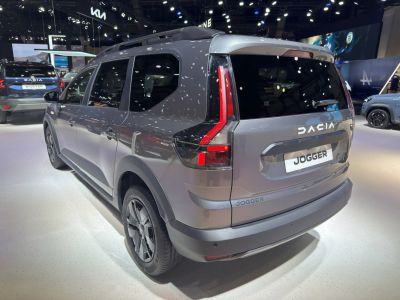 Rear view with distinctive vertical LED taillights and modern SUV design