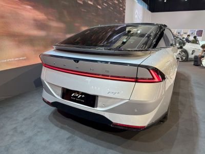 Rear design with full-width LED taillight and rear spoiler