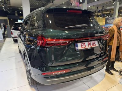 Rear view of SUV with sleek taillight and rear windshield wiper