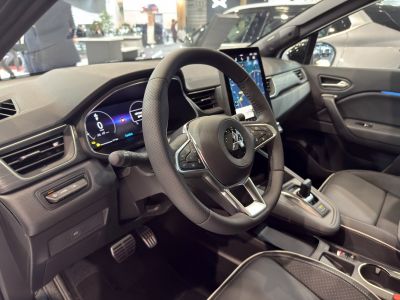 Digital dashboard and touchscreen infotainment with steering wheel controls