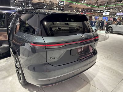 Continuous LED tail light and rear design of an electric SUV