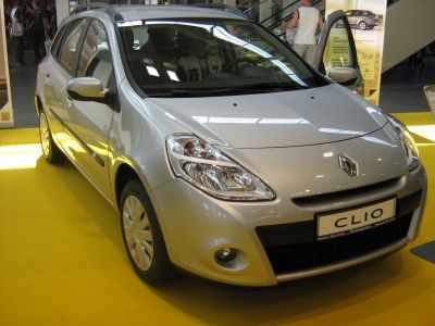 Front view of a compact hatchback with clear headlights and fog lights