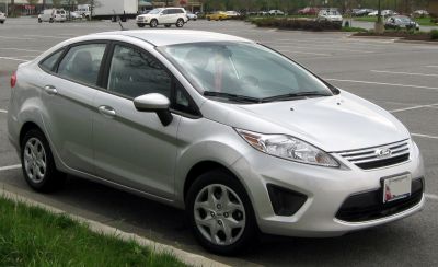 Front-side profile with headlights and grille