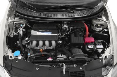 Engine bay with Honda IMA hybrid system and components