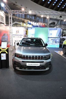 Front view of SUV grille and headlights