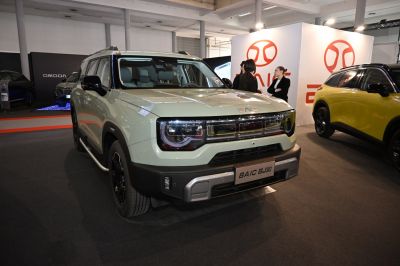 SUV front with LED headlights and rugged design