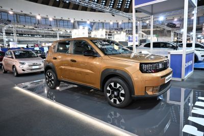 Modern SUV with geometric LED headlights and spacious cabin