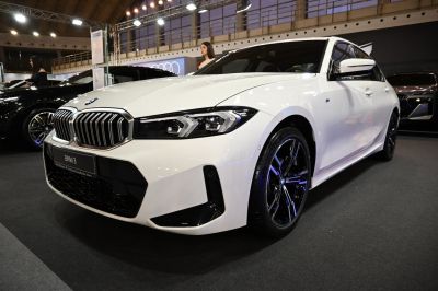 Front close-up of BMW 3 Series with kidney grille and LED headlights