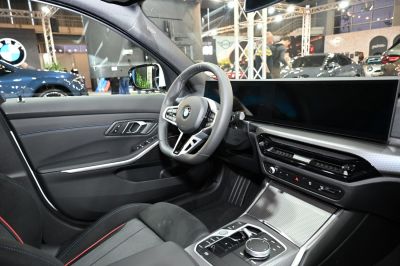 Interior with digital dashboard and multifunction steering wheel