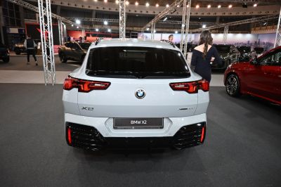 Rear view with modern taillights and sleek tailgate design
