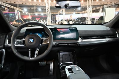 Digital dashboard and touchscreen display with modern steering wheel controls