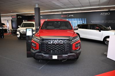 Front view with bold grille and modern headlights