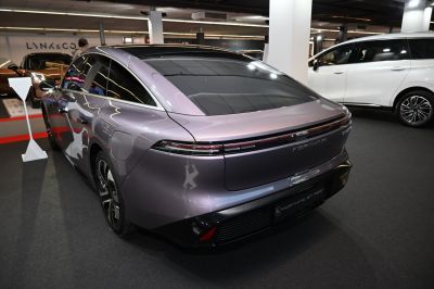 Sleek rear profile with continuous LED taillight strip and tinted rear windows