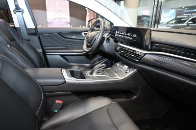 Leather seats and modern dashboard with touchscreen display and automatic gear shift
