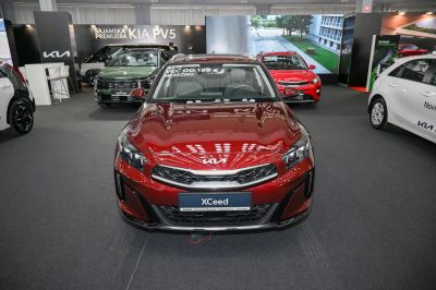 Front view with updated grille and headlights design.