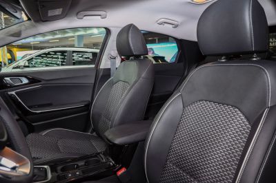 Black leather front seats with patterned center upholstery