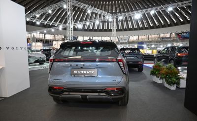 Modern rear design with full-width LED tail light and 4WD badge