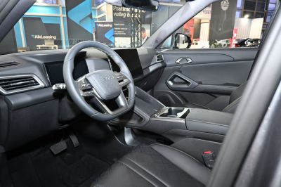 Modern dashboard and multifunction steering wheel with digital displays