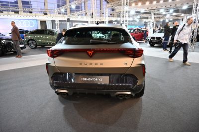 Rear profile with LED tail lights and quad exhausts